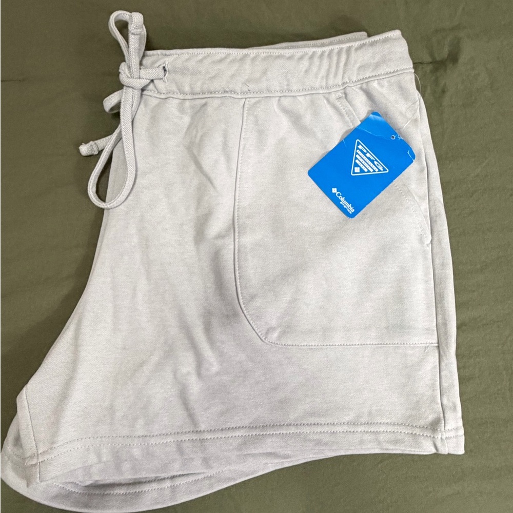 Columbia Women Shorts